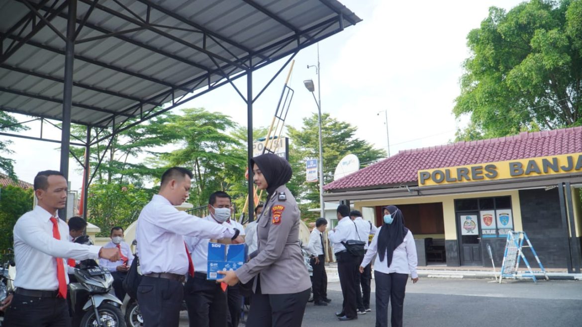Polres Banjar Polda Jabar: Sedekah Rutin Personel Polres Banjar untuk Menolong Masyarakat