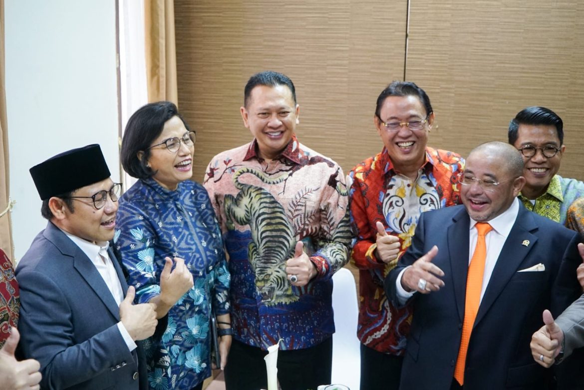 Ketua MPR RI Bamsoet Apresiasi Ketua Fraksi PKB DPR Raih Gelar Doktor Ilmu Administrasi Publik