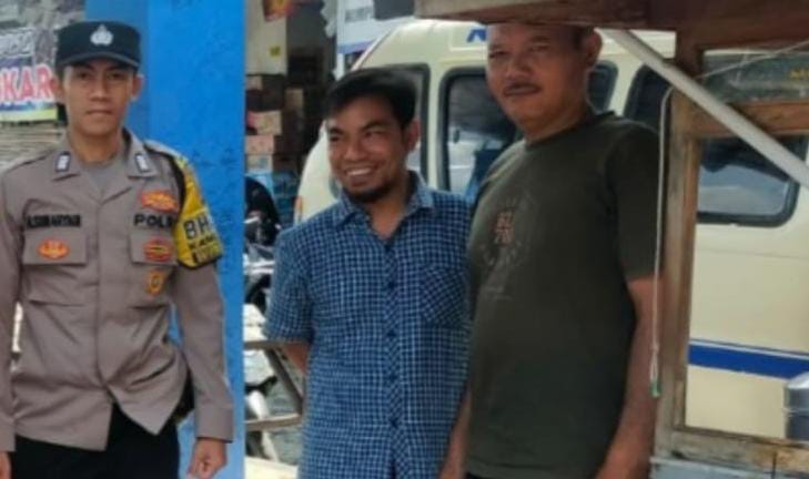 Polsek Cikoneng Turun ke Jalan Berikan Himbauan Bahaya Penggunaan Nitrogen Cair Pada Makanan