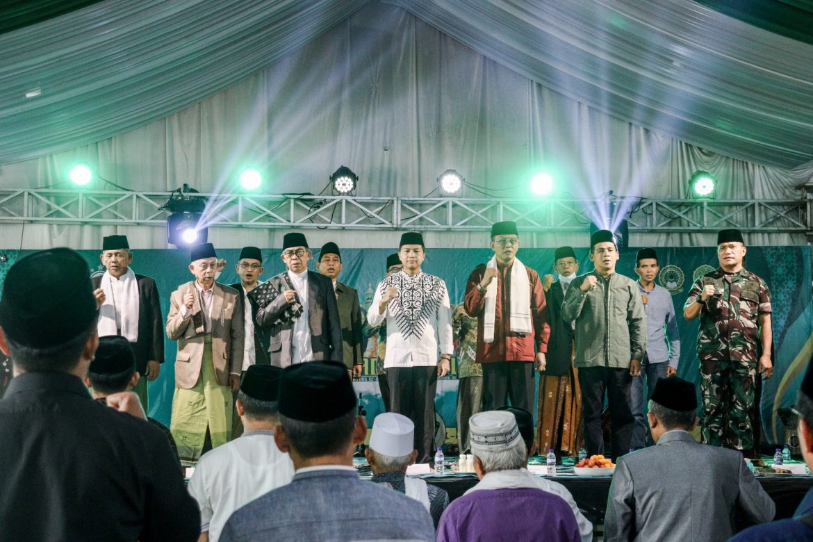 Hadiri Milad Ponpes Al Qur’an Cijantung, Bupati Herdiat Sebut Ponpes Telah Berkontribusi Nyata dalam Mencetak Kader Qur’ani