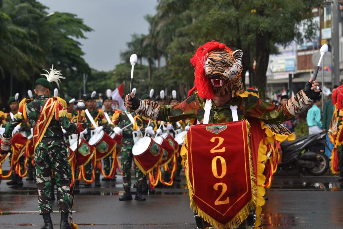 Semangat Prajurit Canka Tajimalela Bergemuruh Di Car Free Day Kota Bekasi.