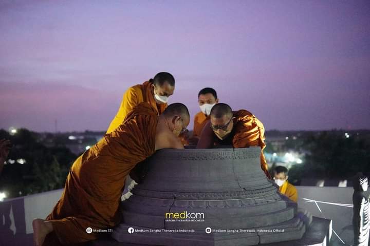 Jacob Ereste :Pagelaran Seni dan Budaya Untuk Bhikkhu Girirakkhito Mahathera