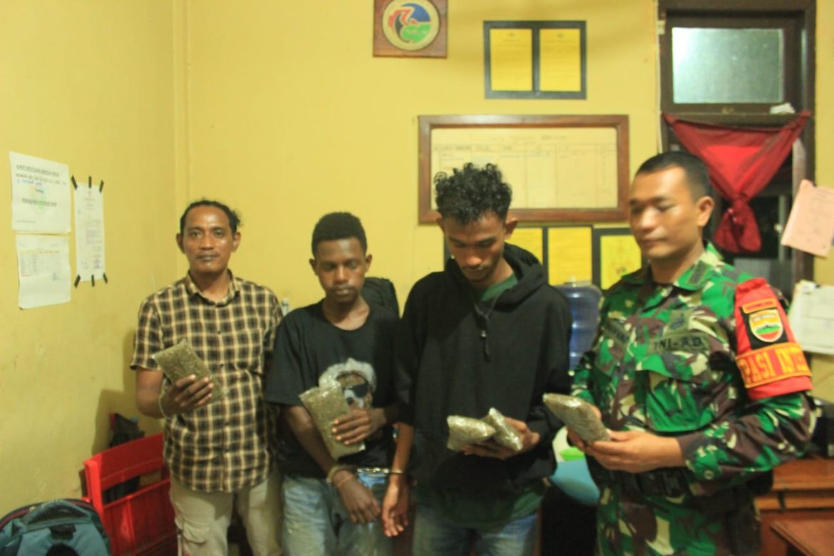 500gram Ganja Siap Edar Berhasil Diamankan Satgas Pamtas RI-PNG Yonif 132/BS