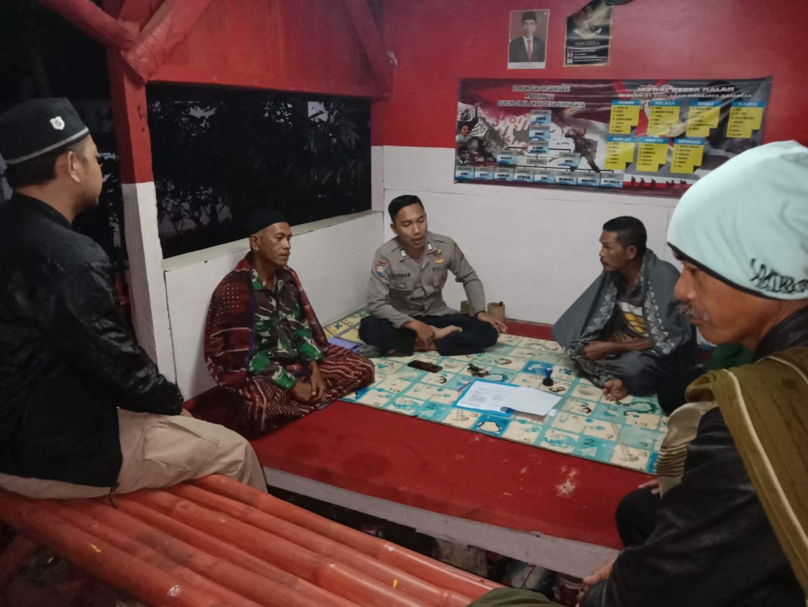 Patroli KRYD, Polsek Rajadesa Sambangi Setiap Pos Ronda di Kec. Rajadesa