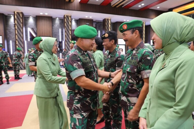 55 Pati TNI AD Naik Pangkat
