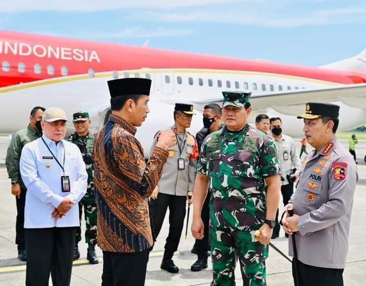 Presiden ke Kaltim Hadiri Muktamar Muhammadiyah dan Tinjau Proyek Tol IKN