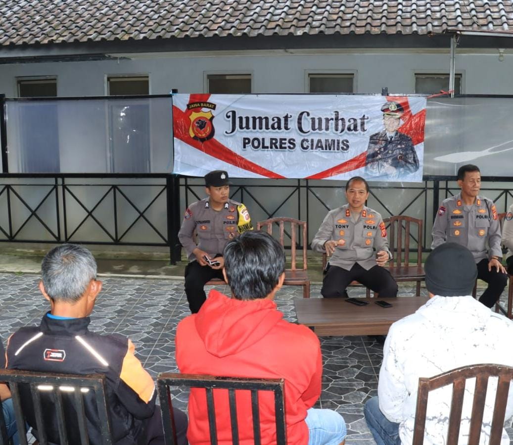 Jumat Curhat, Kapolres Ciamis Ngobrol Bareng Pengemudi Ojek Pangkalan