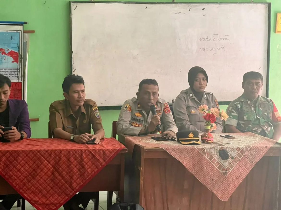 Jumat Curhat, Kapolsek Ciamis Ngobrol Bareng Guru Sekolah