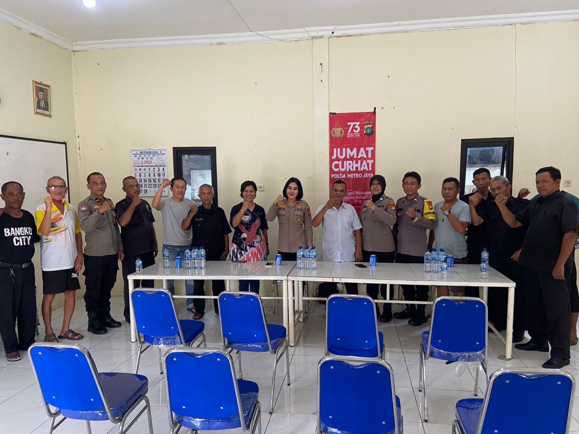 Jumat Curhat Bersama Polwan Polres Metro Jakarta Barat Bersama Warga Rw 05 Kembangan Utara