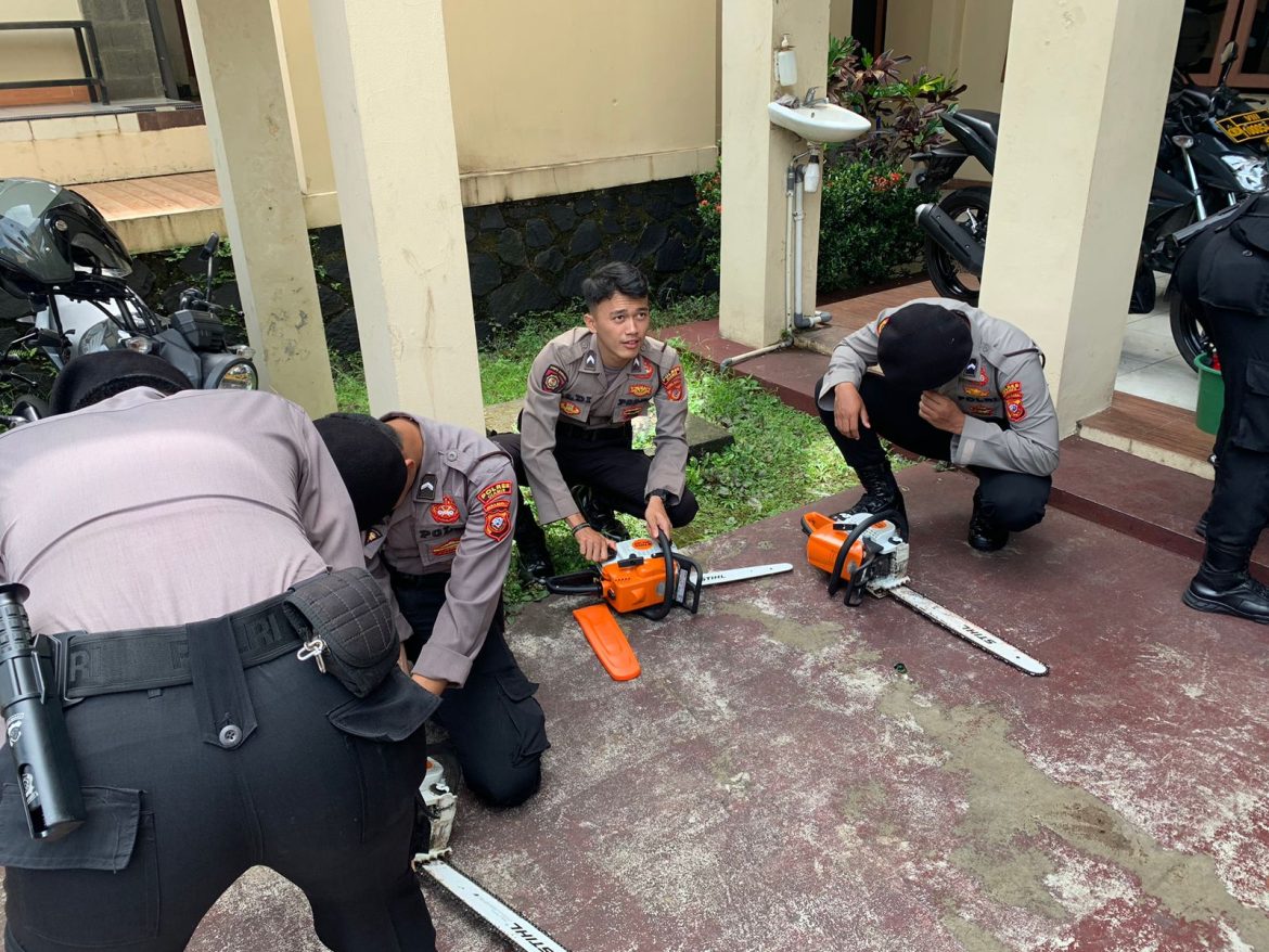 Sat Samapta Polres Ciamis Polda Jabar menggelar giat pemeliharaan dan perawatan mesin Senso