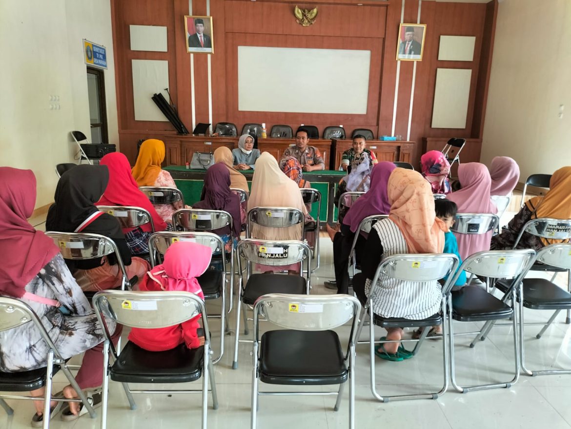 Jamin Kondusifitas tetap aman, Polsek Panjalu hadir dalam Sosialisasi Bumdesma Tingkat Desa Maparah