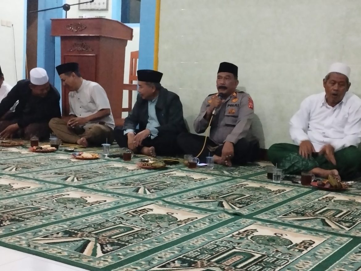 Safari Ramadan, Kapolsek Lakbok Polres Ciamis Bersama Muspika Tarling Desa Puloerang