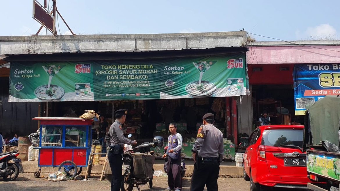 Cipta Kondisi, Satuan Samapta Polres Ciamis Patroli Himbauan Kamtibmas ke Pasar Subuh