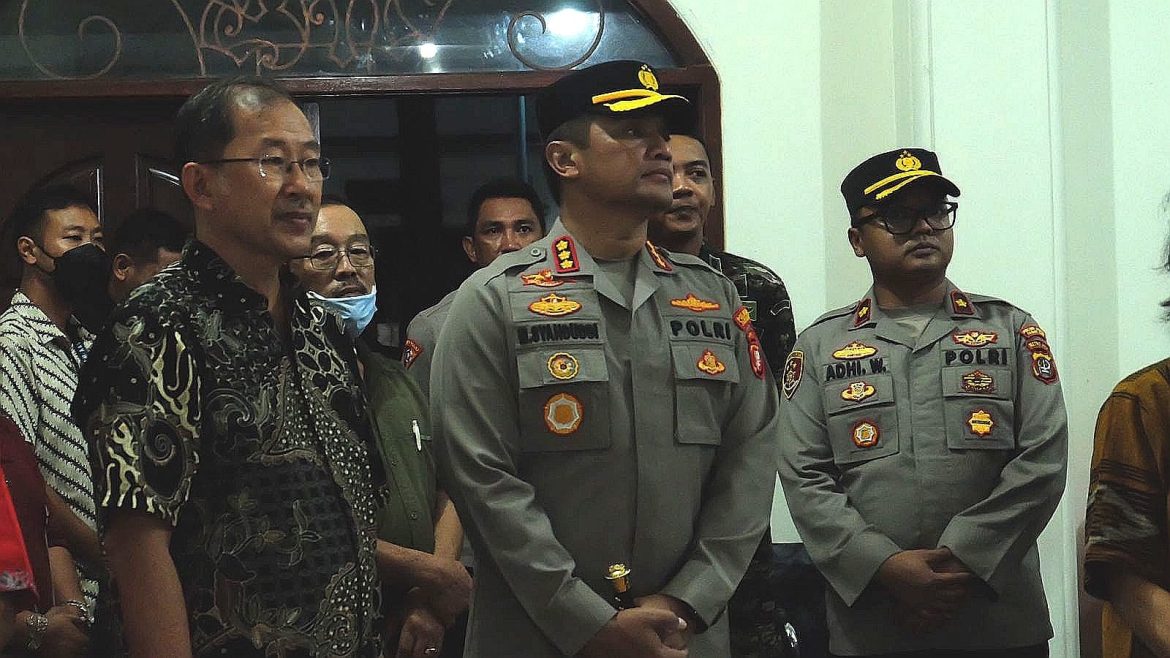 Kapolres Metro Jakarta Barat Melaksanakan Pengecekan Pengamanan Jumat Agung