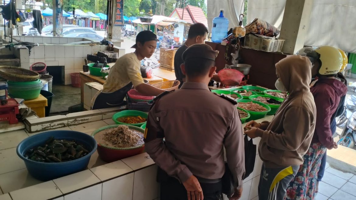 Satuan Samapta Polres Patroli ke Pasar, Anggota Terus Cek Harga Bahan Pokok Jelang Lebaran