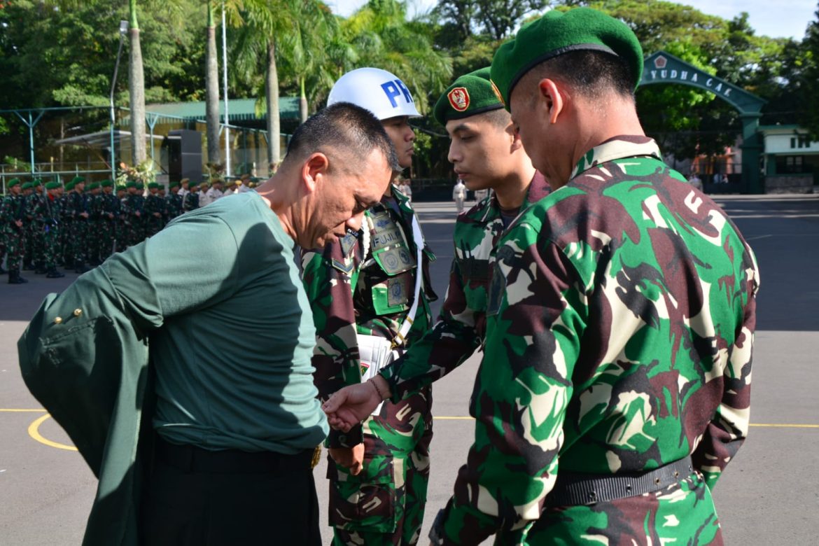 Upacara Pemecatan Dengan Tidak Hormat Bagi Anggota Kodiklatad Tidak Taat Aturan