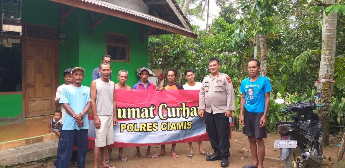 Di Datengi Kapolsek Pamarican, Warga Curhat Minta Jalan Diperlebar