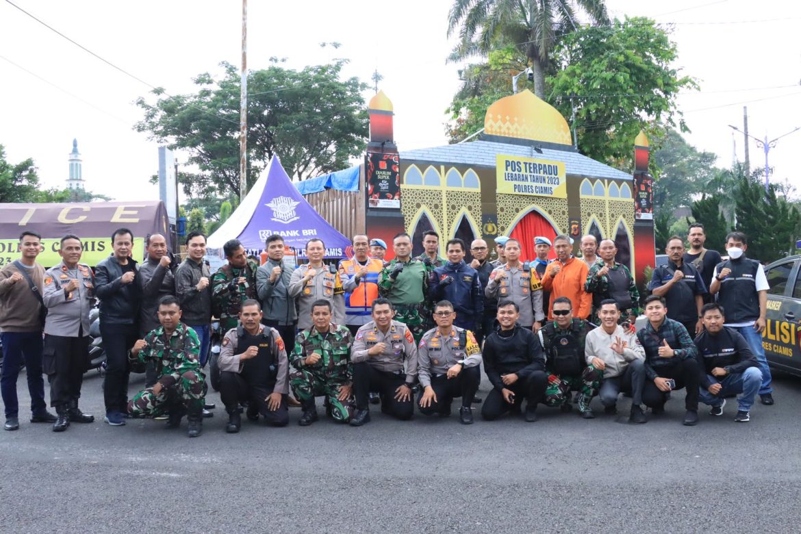 Kapolres Ciamis Bersama Forkopimda Kabupaten Ciamis Patroli Cek Pos Pam Ops Ketupat Lodaya 2023