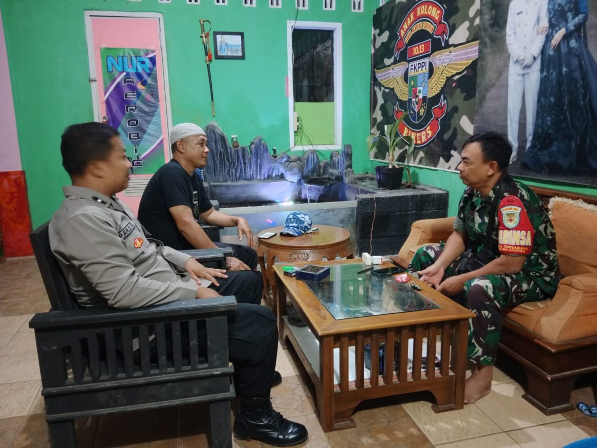 Antisipasi kejahatan, Polsek Rajadesa laksanakan sambang kepada warga masyarakat di Dusun Kutasari