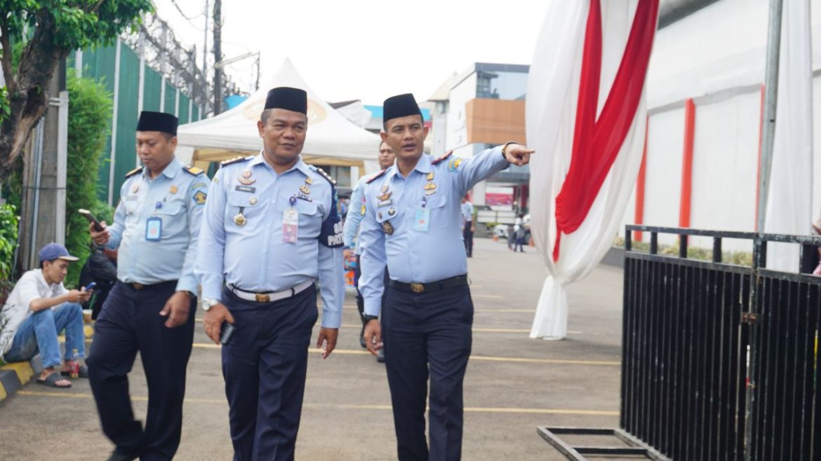 Suasana Haru dan Bahagia Selimuti Kunjungan Idul Fitri 1444 H Lapas Narkotika Kanwil Kemenkumham DKI Jakarta