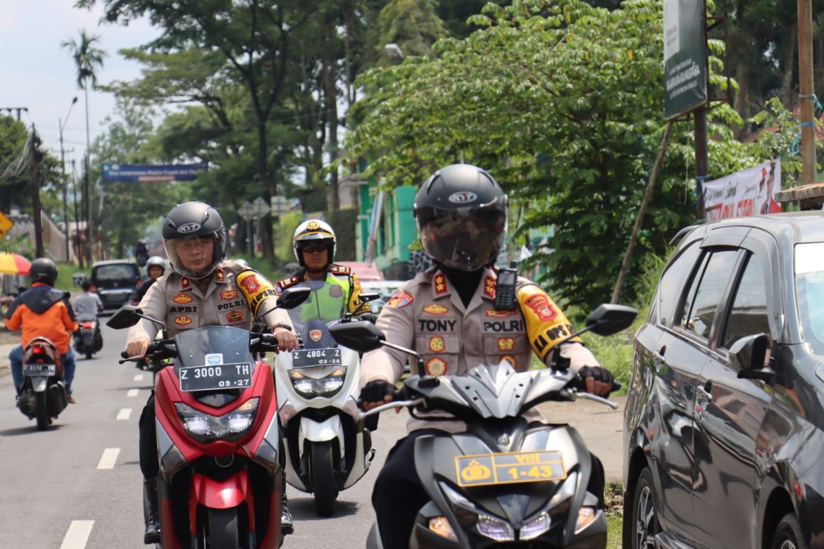 Pastikan Keamanan, Kapolres Ciamis Patroli Kawasan Obwis Situ Lengkong Panjalu