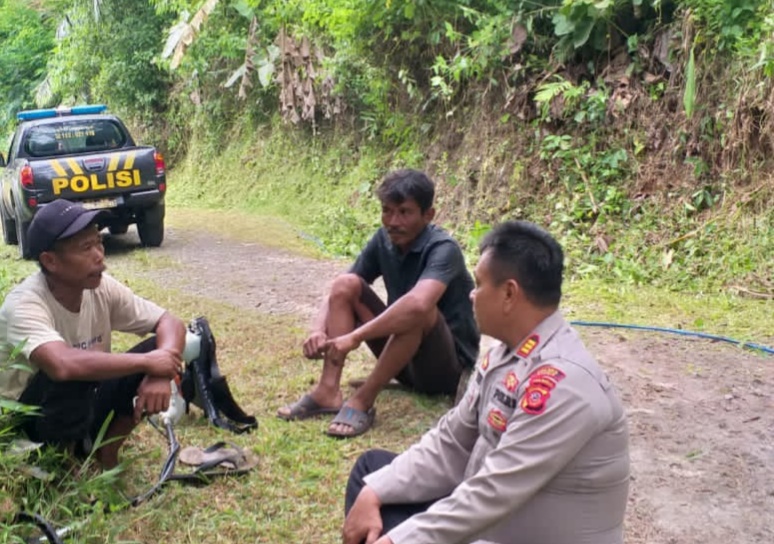 Kapolres Ciamis imbau warga Pasirnaga Pamarican meningkatkan kembali Kamling