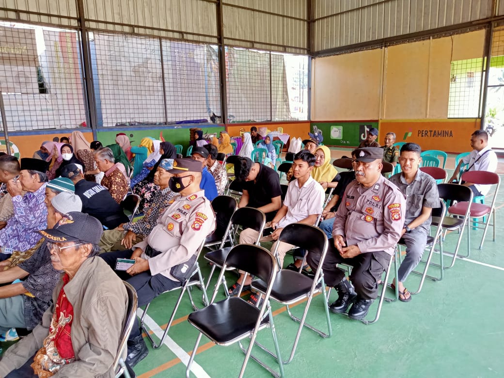 Perkuat Sinergitas Jaga Kondusifitas Wilayah, Anggota Polsek Rancah Silaturahmi ke Warga