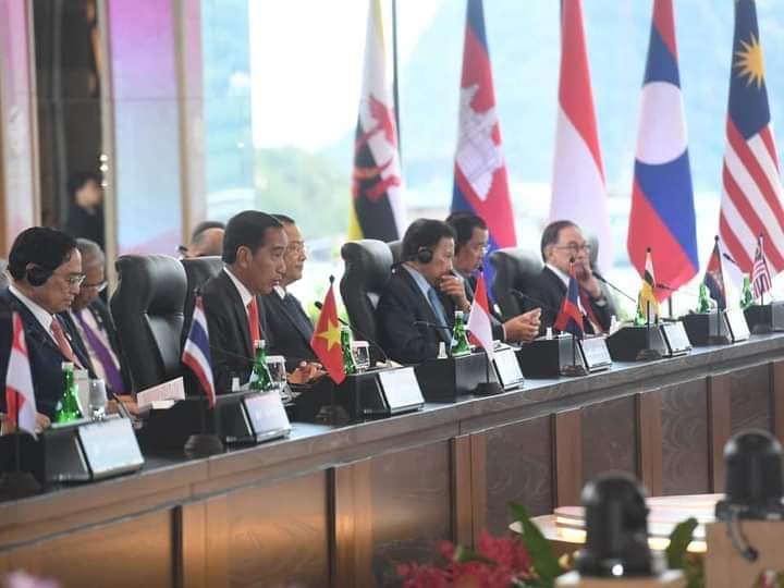 Bertemu ASEAN Youth, Presiden Jokowi Dorong Generasi Muda Maksimalkan Potensi Besar ASEAN