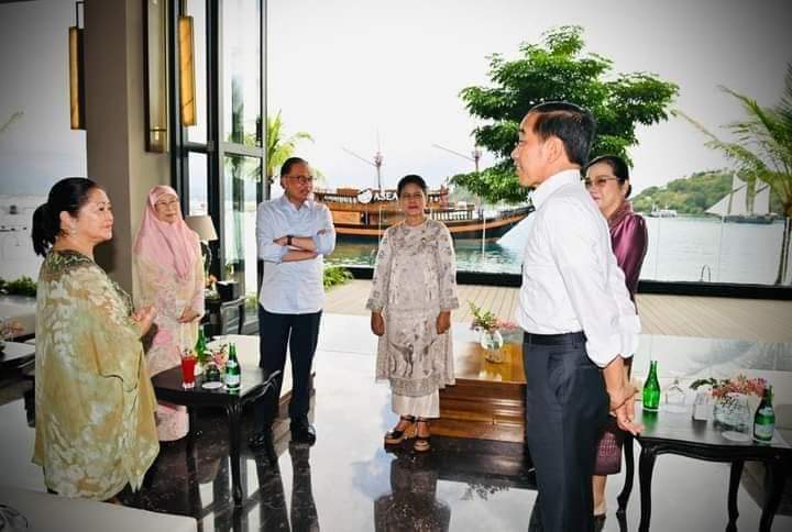 Melihat Keakraban Para Pemimpin ASEAN di Sela KTT Ke-42 ASEAN