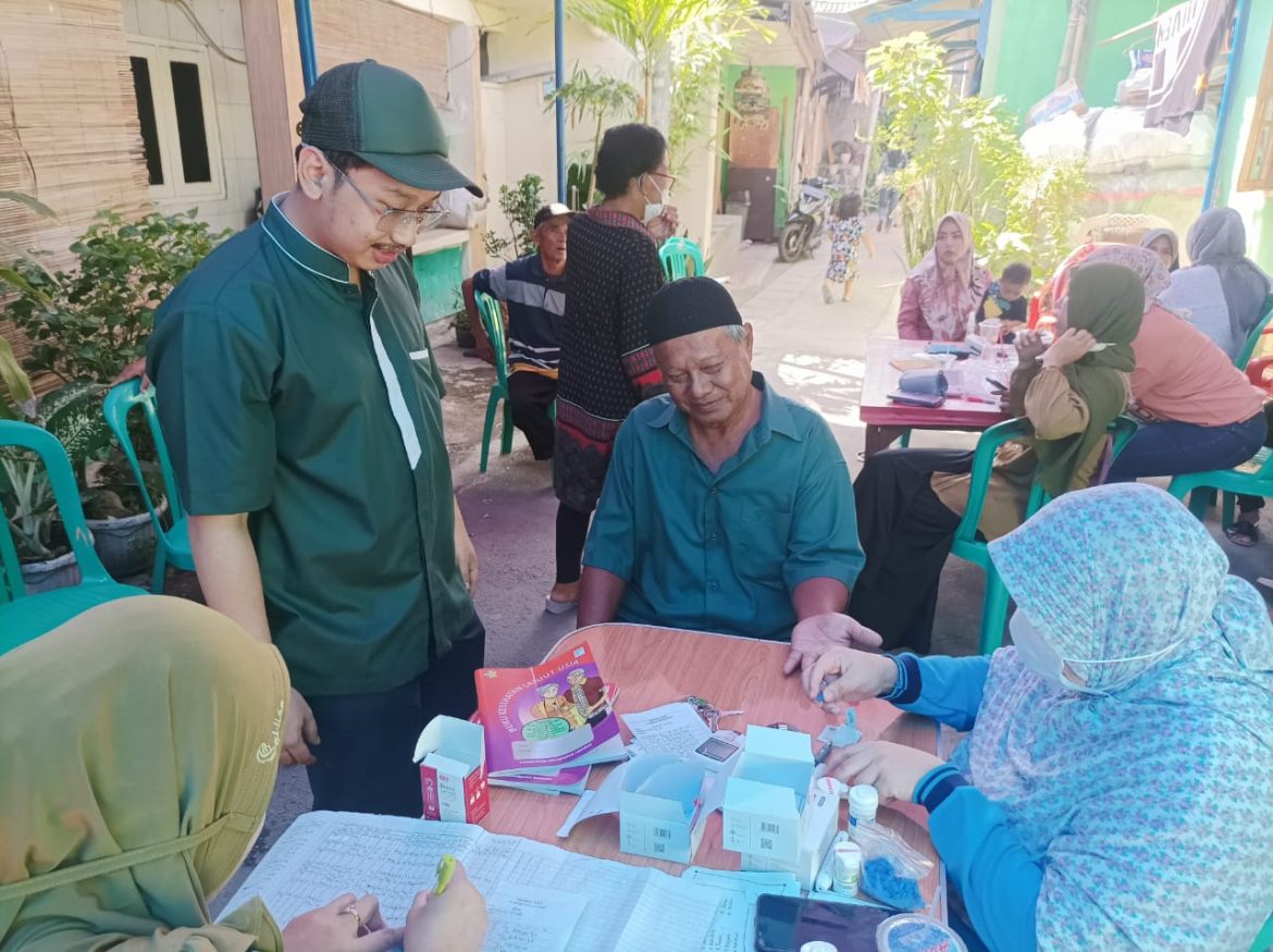Muhammad Lefy Kunjungi Pemeriksaan Kesehatan Gratis untuk Lansia