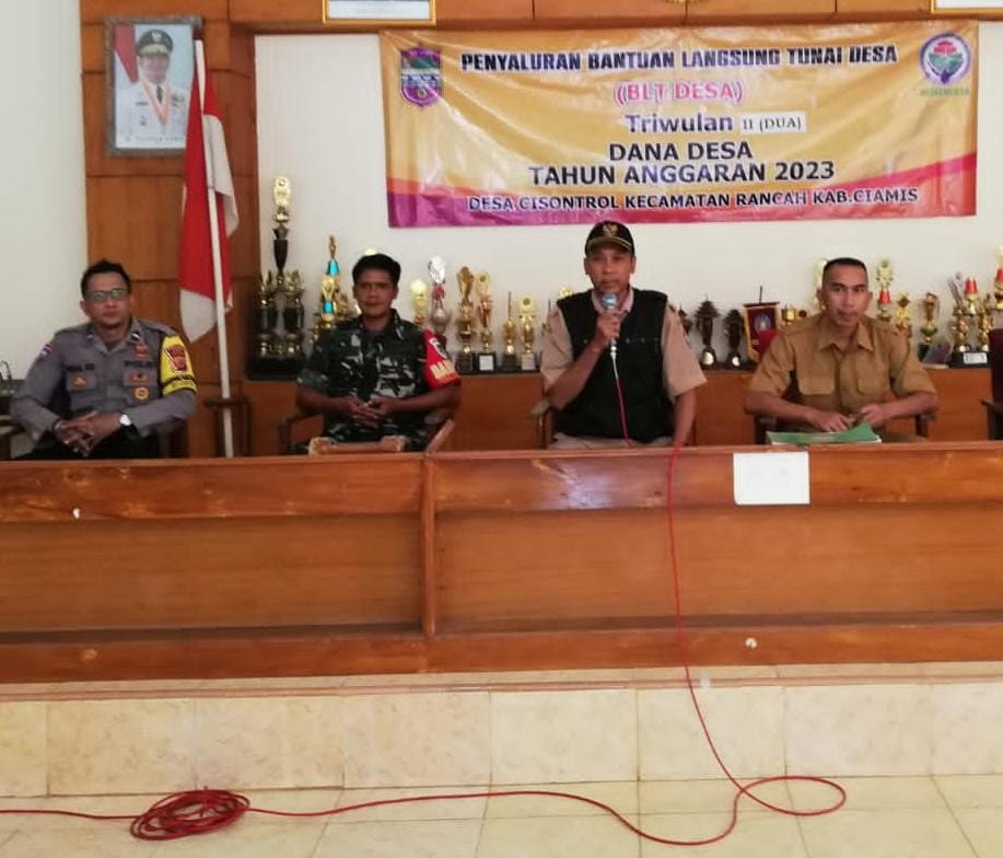 Polsek Rancah Polres Ciamis Giat Pengamanan dan Monitoring BLT DD Triwulan II di Desa Cisontrol