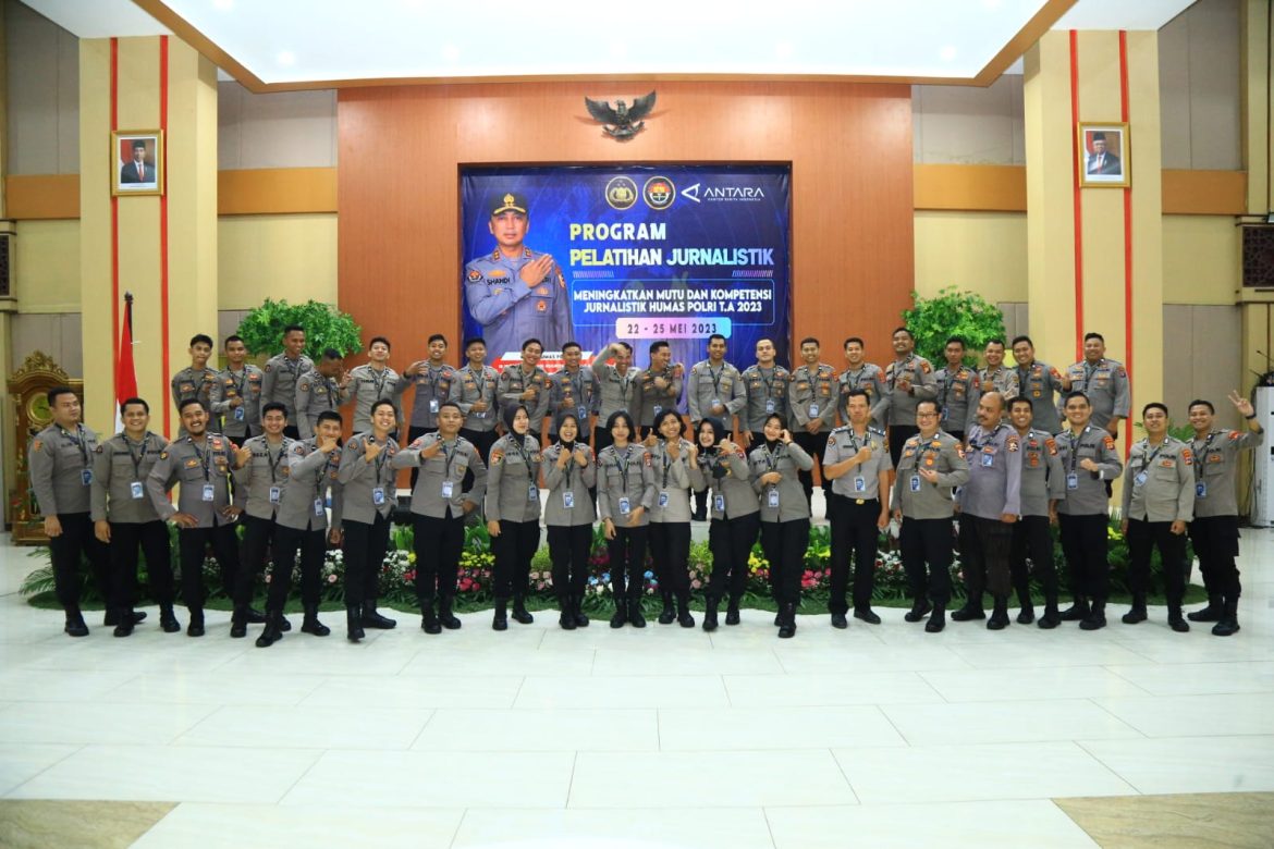 Humas Polri Melaksanakan Pelatihan Jurnalistik