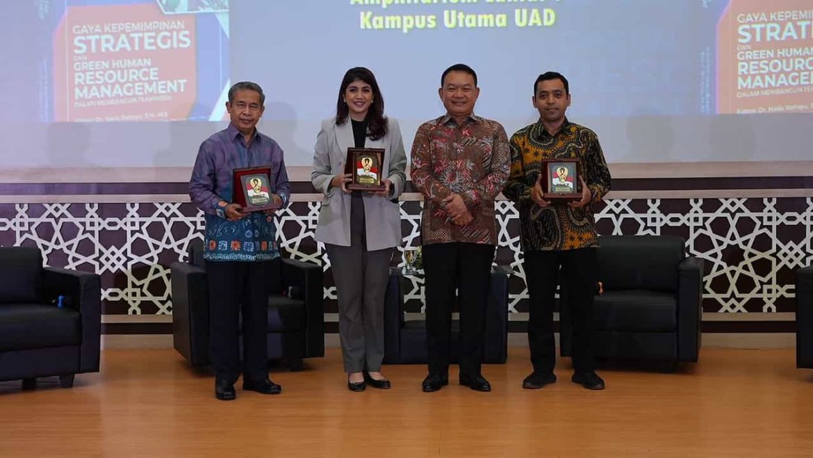 Jenderal Dudung Abdurachman : Pemimpin Yang Baik Selalu Diidamkan Kehadirannya Oleh Anak Buah