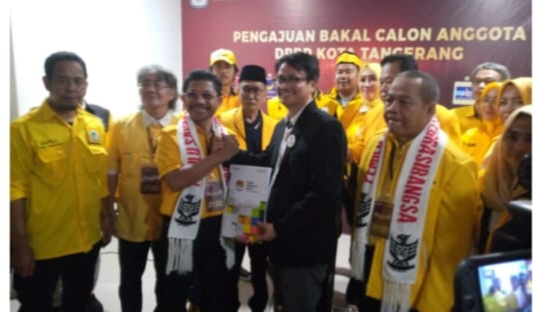 Partai Golkar Mendaftarkan Bakal Calon Legislatif ke KPU Tangerang Kota