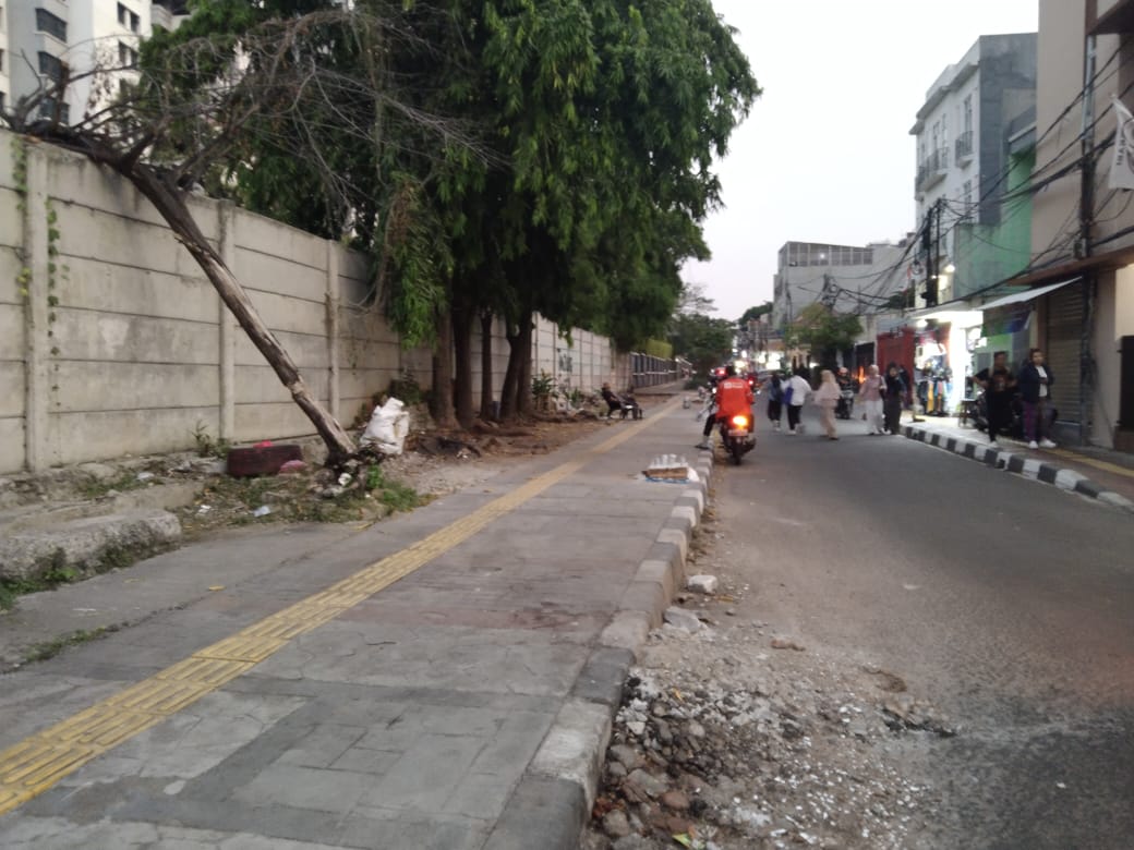 Berikut Curhatan Nasib PKL Kuliner Makanan Yang Tidak Boleh Berjualan Lagi Di Tanjung Duren