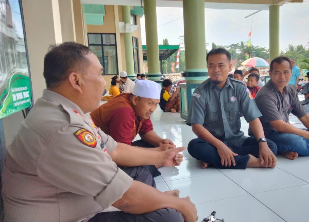 Jumat Curhat, Kapolsek Lakbok Silaturahmi Warga Kecamatan Lakbok
