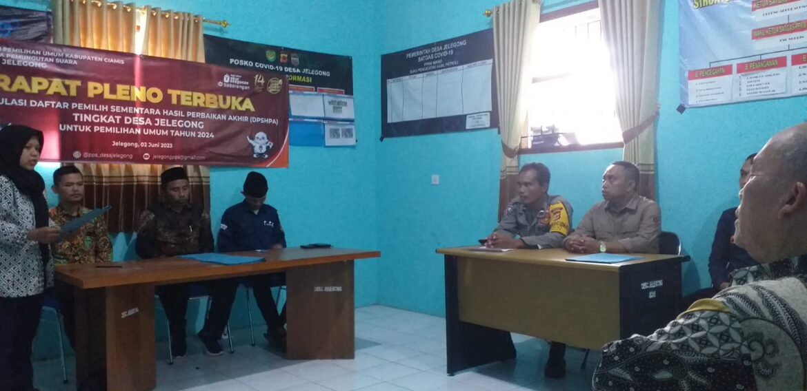 Pastikan Berjalan Aman, Polsek Cimaragas Monitoring Rapat Pleno DPSHP di Desa Jelegong