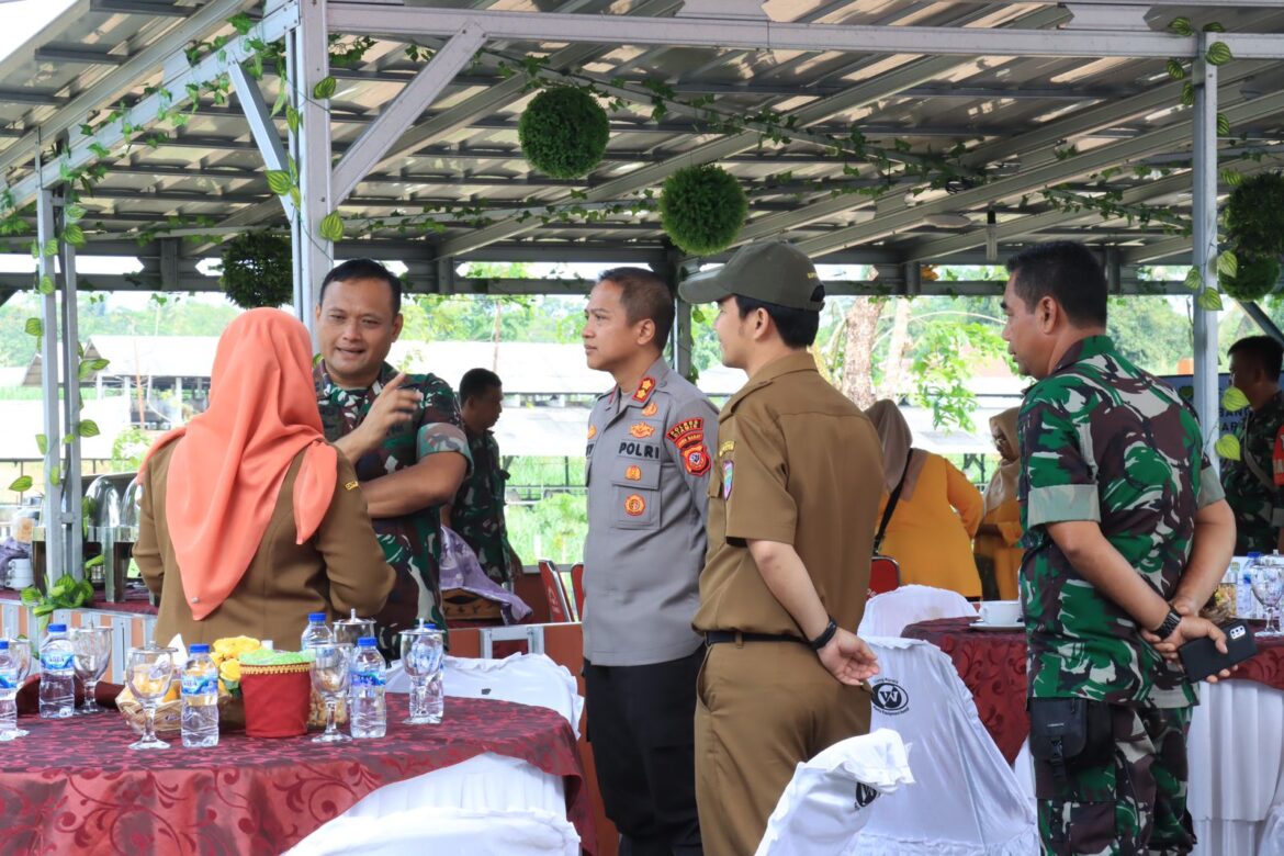 Kapolres Ciamis Dampingi Dandim Ciamis Kegiatan di UPTD BPPIB Ternak Sapi Potong