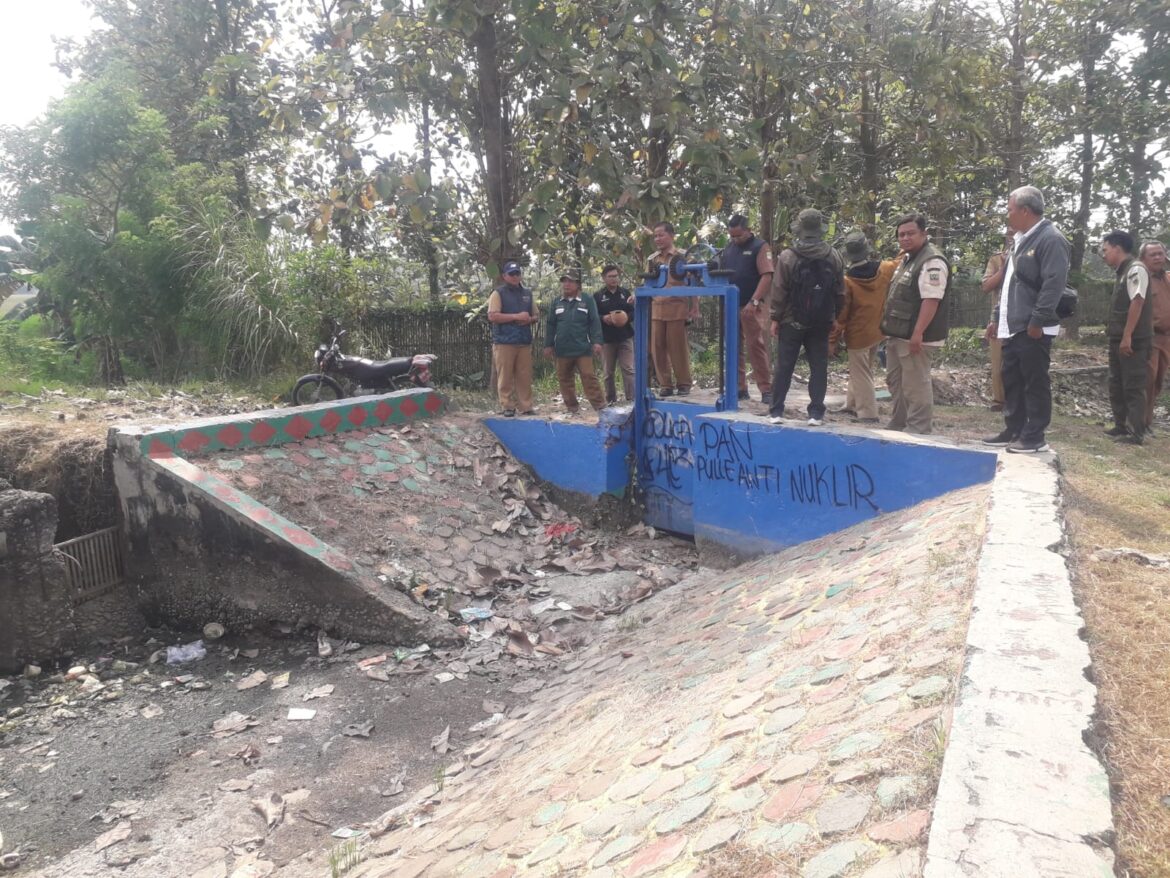 Tanggap Darurat Kekeringan, Camat Karangbahagia di Dampingi PJT Wilayah II Tinjau Lokasi