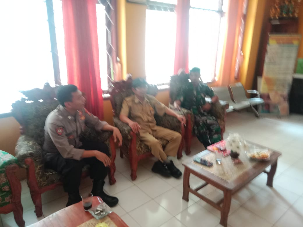 Polsek Panawangan Polres Ciamis Giat Sambang dan Himbauan Kamtibmas ke Warga Desa Sagalaherang