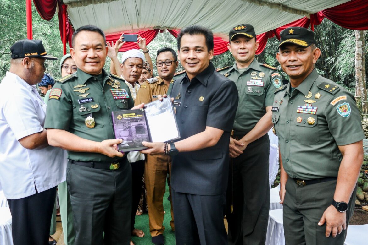 Bersama Jajaran Forkopimda, Wabup Ciamis Sambut Kedatangan KSAD Jenderal Dudung Abdurachman