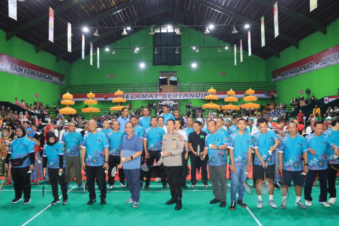 Wakapolda Jabar Buka Kejuaraan Badminton Kapolda Jabar Cup IV Tahun 2023, Dalam Rangka HUT Bhayangkara ke 77