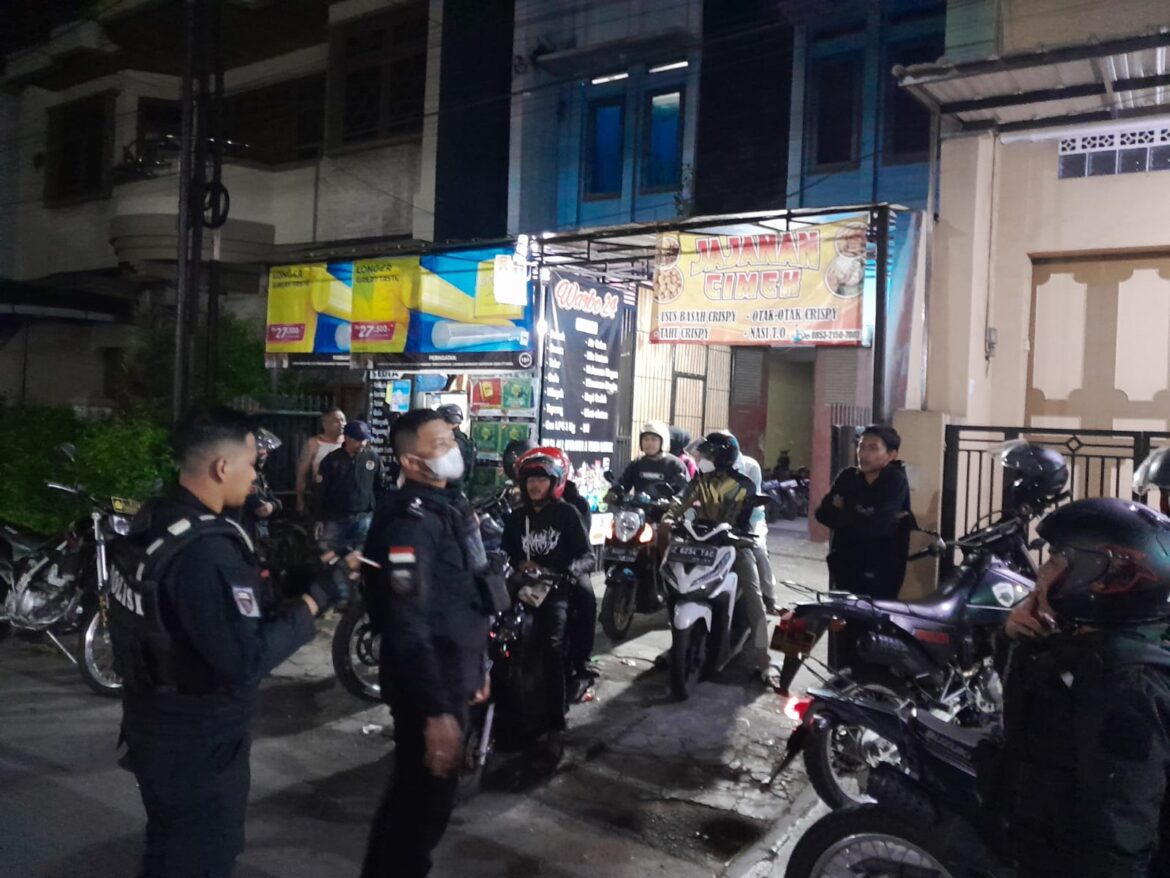 Kurir Miras dan Pasangan Muda Mudi sedang Mabuk di Kamar Kos, Diamankan Tim Reaksi Cepat Maung Galunggung Polres Tasik Kota