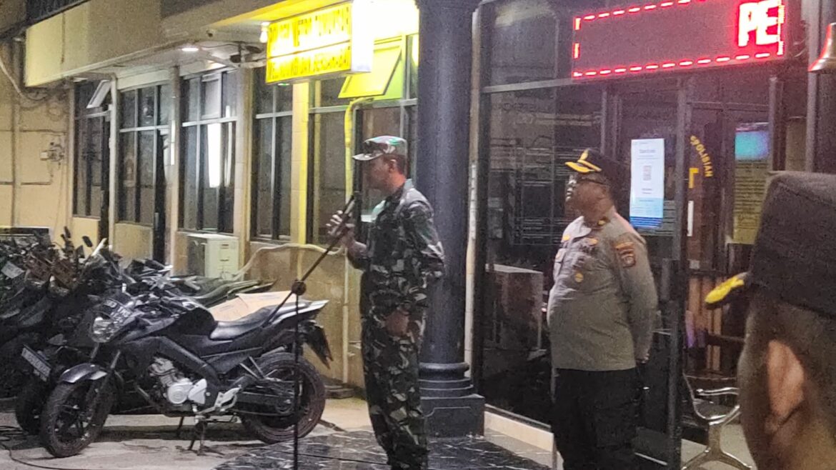 Danramil 01/Tamansari Bersama Kapolsek Tamansari Pimpin Apel Gabungan