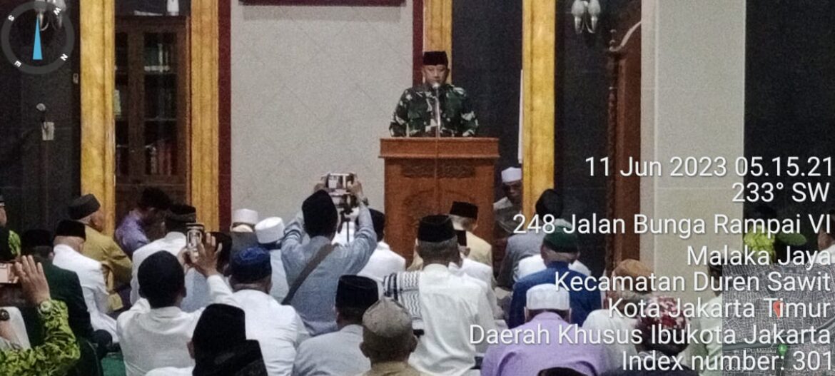 Danramil 08/Duren Sawit Bersama Tokoh Agama Giat Subuh Keliling (Suling)