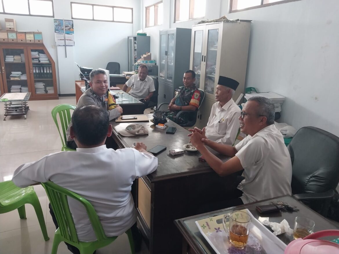 Polsek Panumbangan Beri Himbauan ke Warga di Desa Sindangherang Waspada Terhadap TPPO