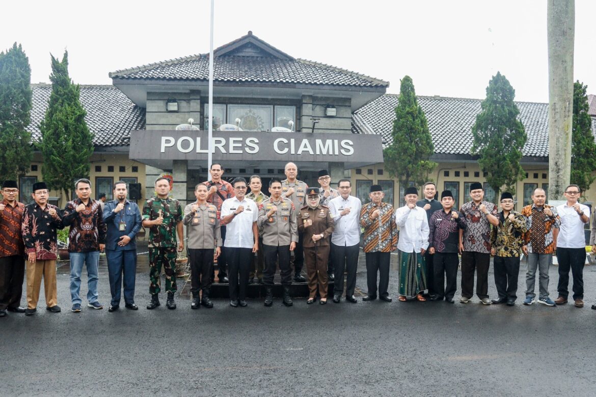 Bupati Herdiat Sambut Kunker Kapolda Jabar Irjen Pol. Dr Akhmad Wiyagus