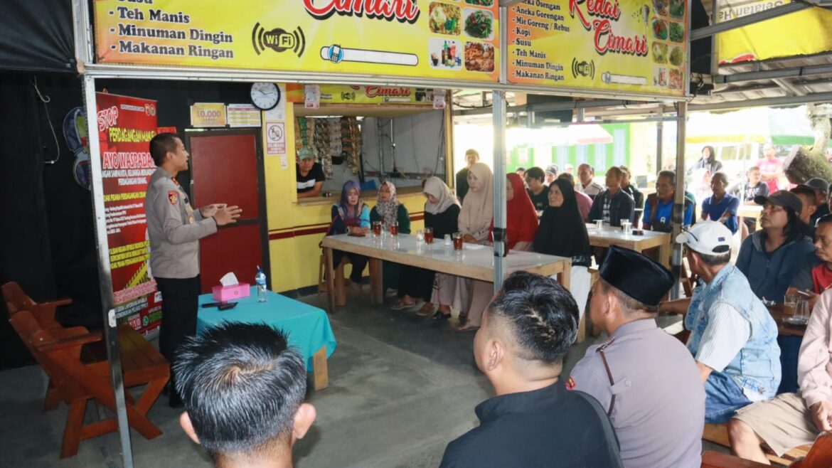 Kapolres Ciamis Beri Imbauan Kamtibmas Antisipasi TPPO ke Warga di Desa Cimari