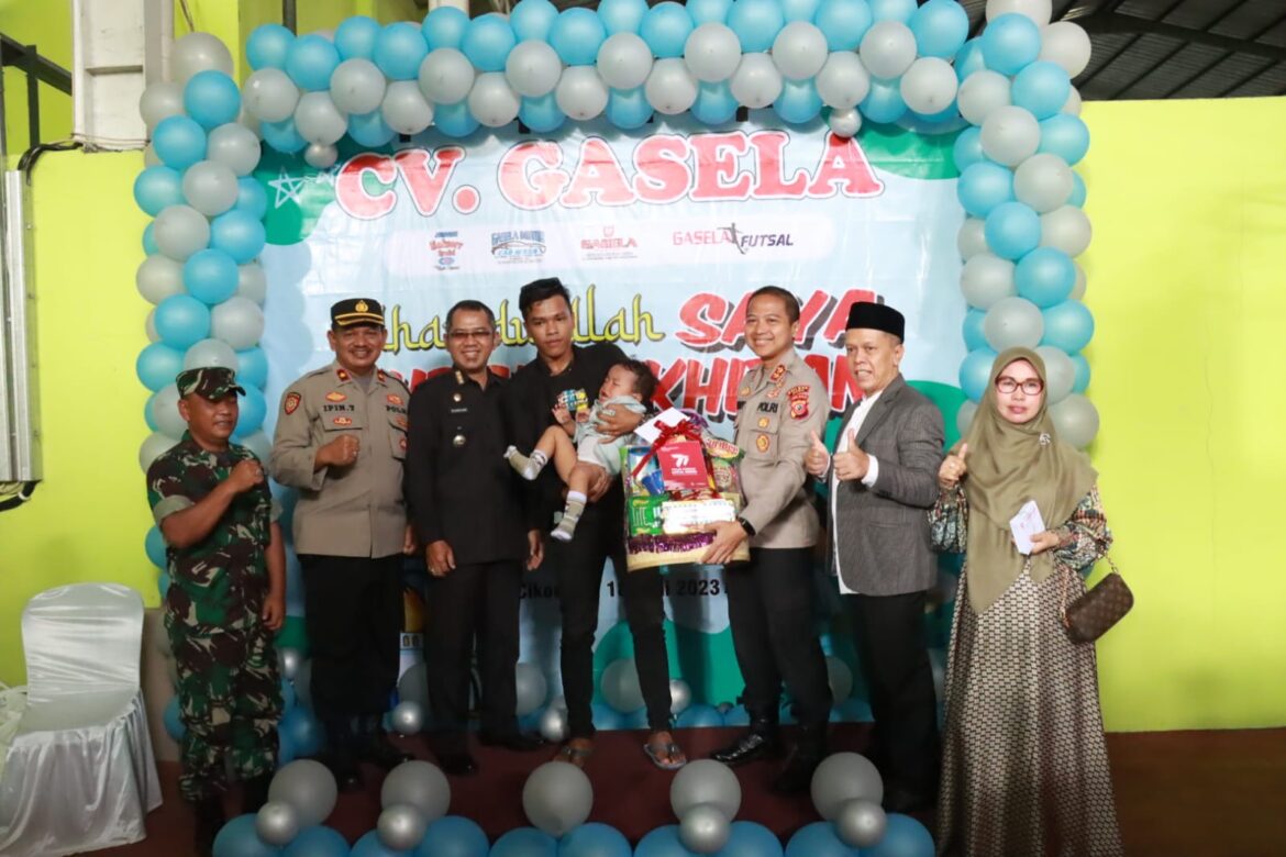 Sambut HUT Bhayangkara ke-77, Polres Ciamis Baksos di Wilayah Cikoneng