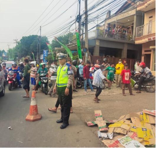 Laka Lantas di Jalan Narogong, Pihak Kepolisian Lakukan Penanganan Olah Tempat Kejadian